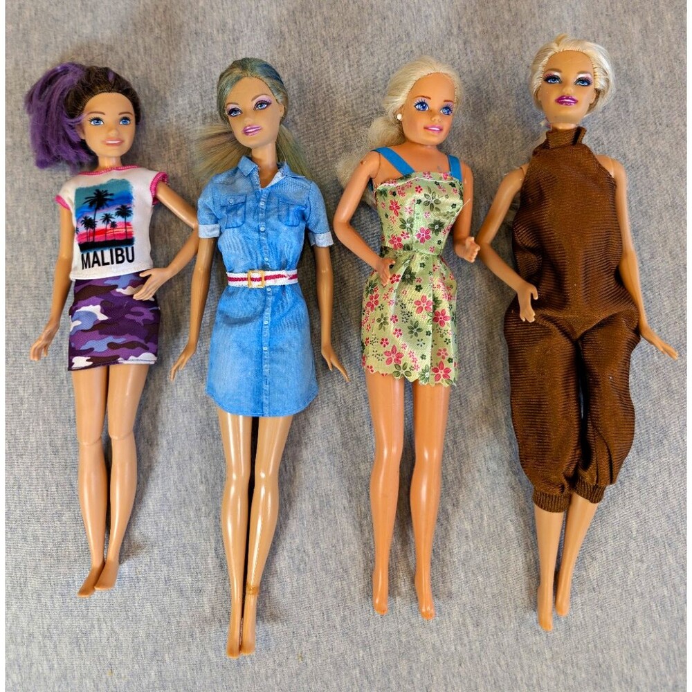 Mattel Barbie Fashion Doll Lot of 4 11in Dolls with Outfits Malibu Skipper
